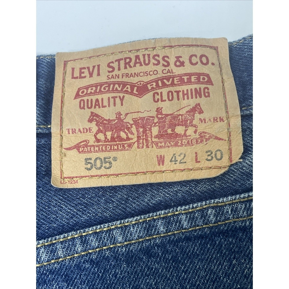 Levi's 505 Regular Fit Jeans Mens 42x30 Blue Good Straight Leg Denim 005050216 - Picture 3 of 5